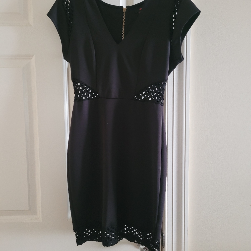Black Bongo Cap Sleeve Bodycon Dress